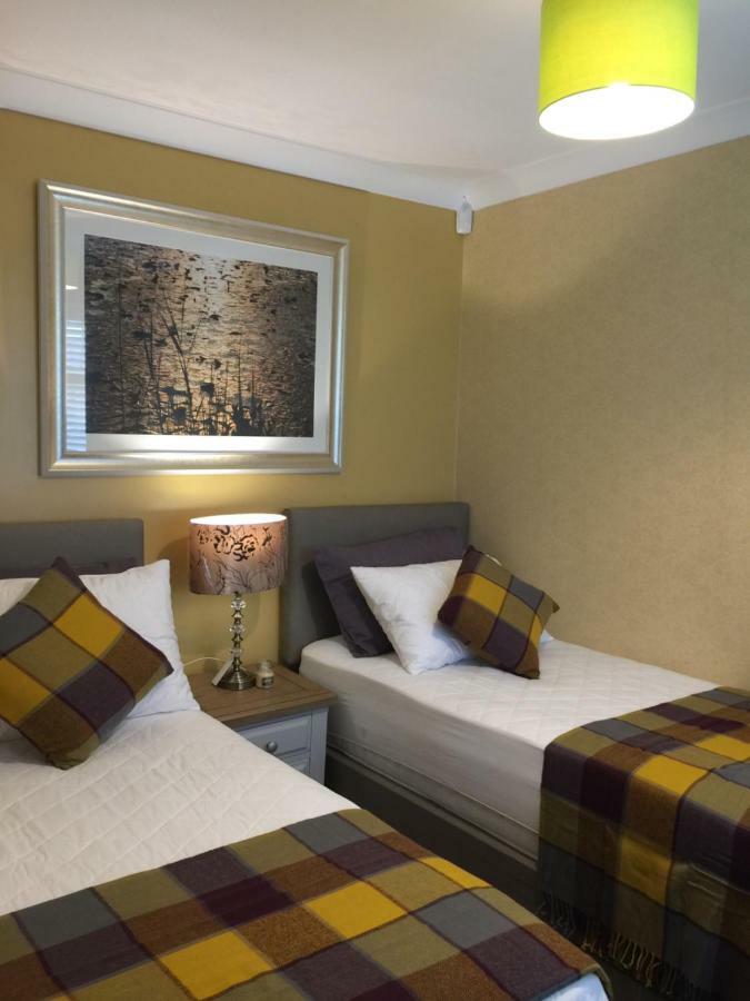 Treetops Newport (Gwent) Exterior photo